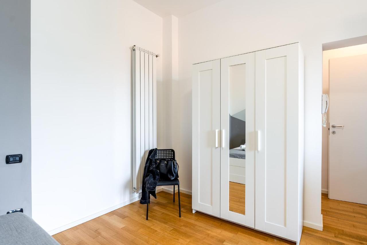 Milano -Duomo 13 Min, Netflix E Wi-Fi Apartment ภายนอก รูปภาพ
