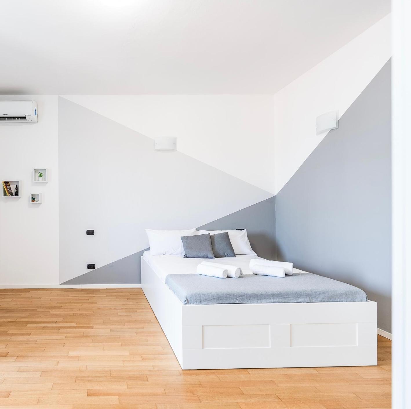 Milano -Duomo 13 Min, Netflix E Wi-Fi Apartment ภายนอก รูปภาพ